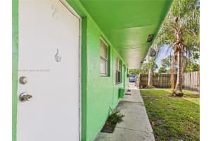 2707 NW 13th St, Fort Lauderdale, FL 33311 Sold 01/09/26