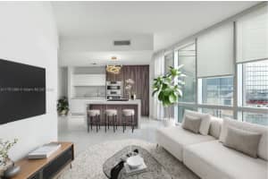 851 Ne 1st Ave 1102, Miami