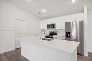 105 NW 13th St, Cape Coral, FL 33993, Sold 06/02/25