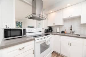 551 SW 13th Ave #4, Fort Lauderdale, FL 33312, - MLS#A11782035