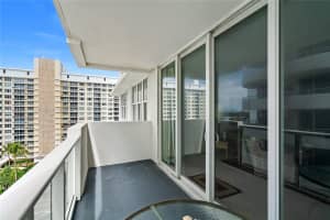 5601 Collins Ave APT 1014, Miami Beach, FL 33140, Sold 09/03/25