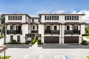 7498 SW 100th Street 8, Pinecrest, FL 33156 - MLS#A11782328