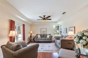 8330 SW 176th St, Palmetto Bay, FL 33157, - MLS#A11782361