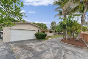 195 NE 164th St, Miami, FL 33162, Sold 07/16/25