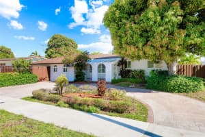729 W 50th Pl, Hialeah, FL 33012, Sold 07/18/25