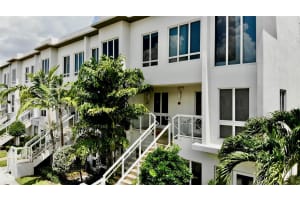10305 NW 63rd Terrace, Doral, FL 33178, Sold 05/22/25