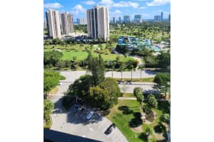 20100 W Country Club Dr ph-03, Aventura, FL 33180, - MLS#A11782508
