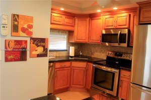 8941 S Hollybrook Blvd APT 203, Pembroke Pines, FL 33025, - MLS#A11782539
