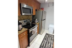 8180 Geneva Ct, Doral, FL 33166, Sold 06/06/25