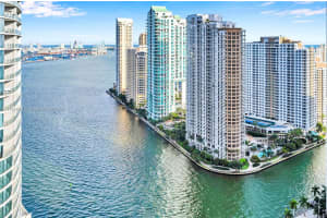 200 Biscayne Boulevard Way 3307, Miami