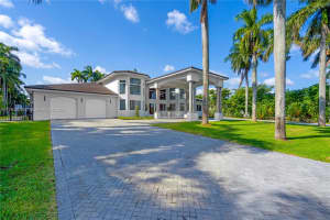9928 NW 133rd St, Hialeah Gardens, FL 33018, - MLS#A11782632