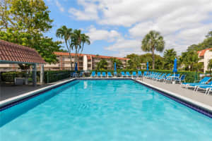 400 S Hollybrook Dr, Pembroke Pines, FL 33025, Sold 08/11/25