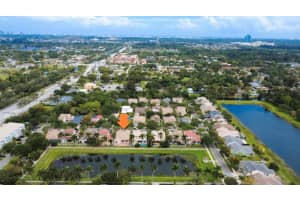 4713 Village Way, Davie, FL 33314 - MLS#A11782664