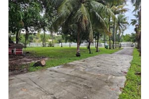 1860 Nw 107th St Miami, FL 33167 - MLS#A11782738