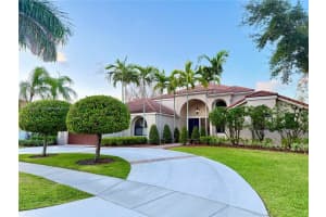 400 Alexandra Cir, Weston