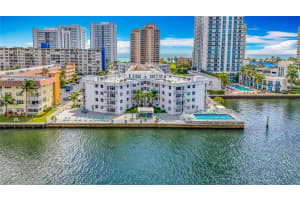 1913 S Ocean Dr 110, Hallandale Beach