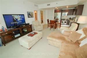 950 Brickell Bay Dr APT 2509, Miami, FL 33131, Sold 08/15/25