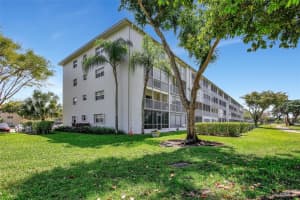 300 SW 134th Way, Pembroke Pines, FL 33027, Sold 06/17/25