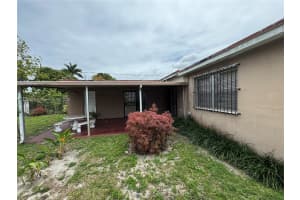 141 W 31st St, Hialeah, FL 33012, - MLS#A11782998