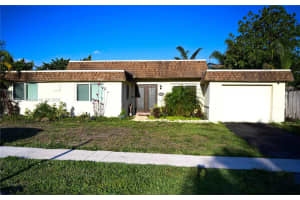 8100 NW 75th Ave, Tamarac, FL 33321, Sold 08/29/25