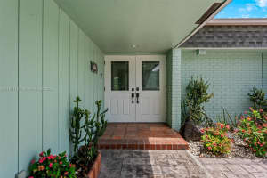 5721 Bayberry Ln Tamarac, FL 33319 - MLS#A11783173