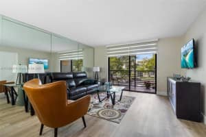 1001 Colony Point Cir, Pembroke Pines, FL 33026, Sold 06/13/25