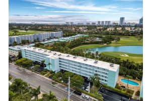 700 NE 14th Ave, Hallandale Beach, FL 33009, Sold 07/18/25