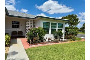 1075 Circle Dr D Delray Beach, FL 33445 - MLS#A11783312