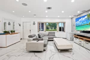 5117 Washington St, Hollywood, FL 33021, - MLS#A11783350