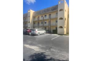 8500 Sunrise Lakes Blvd 106, Sunrise