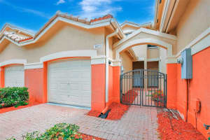3873 Tree Top Dr, Weston, FL 33332, Sold 05/30/25