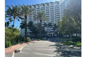 2899 Collins Ave, Miami, FL 33140, Sold 07/01/25