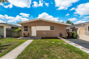 534 W 16th St, Hialeah, FL 33010, Sold 09/04/25