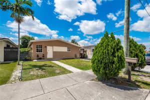 534 W 16th St, Hialeah, FL 33010, Sold 09/04/25