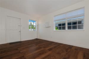 534 W 16th St, Hialeah, FL 33010, Sold 09/04/25