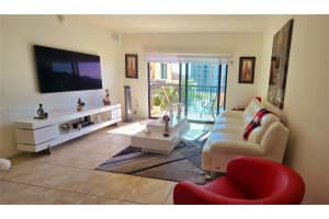 4242 Nw 2nd St 706, Miami