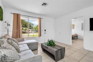 2501 Ne 209th Ter Miami, FL 33180 - MLS#A11783661