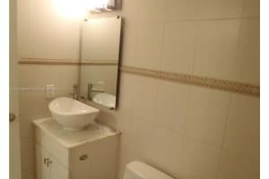 8500 NW 8th St, Miami, FL 33126, Sold 08/04/25