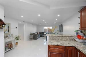 14911 SW 80th St, Miami, FL 33193, Sold 05/22/25