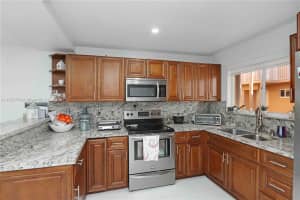 14911 SW 80th St, Miami, FL 33193, Sold 05/22/25