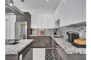 1220 NE 15th Ave, Fort Lauderdale, FL 33304, - MLS#A11783764