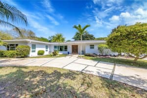 9401 SW 69th Ct, Pinecrest, FL 33156, Sold 08/01/25