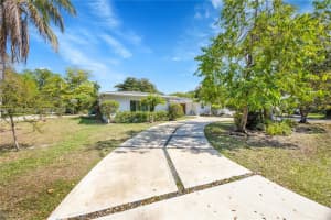9401 SW 69th Ct, Pinecrest, FL 33156, Sold 08/01/25