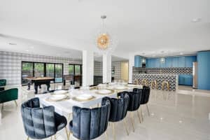 1141 N Northlake Dr, Hollywood