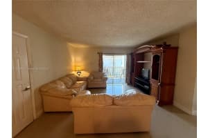 8650 SW 212th St, Cutler Bay, FL 33189, Sold 06/23/25