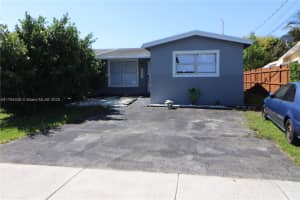 6582 SW 20th St, Pompano Beach, FL 33068, Sold 08/22/25
