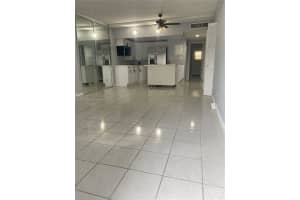 701 Pine Dr 106 Pompano Beach, FL 33060 - MLS#A11784155