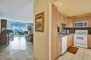 314 SE 10th St 403, Dania Beach, FL 33004 - MLS#A11784195
