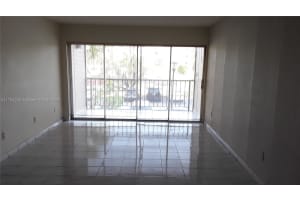 9150 Fontainebleau Blvd, Miami, FL 33172, Sold 07/11/25