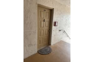 15201 Sw 80 Street 302, Miami
